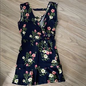 Short Summer Dress / Navy Blue Floral / Open Back